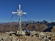 43 Alla croce di vetta del Corno Stella (2620 m)